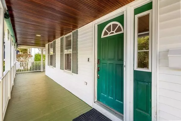 54 Lynde Ave, Melrose, MA 02176