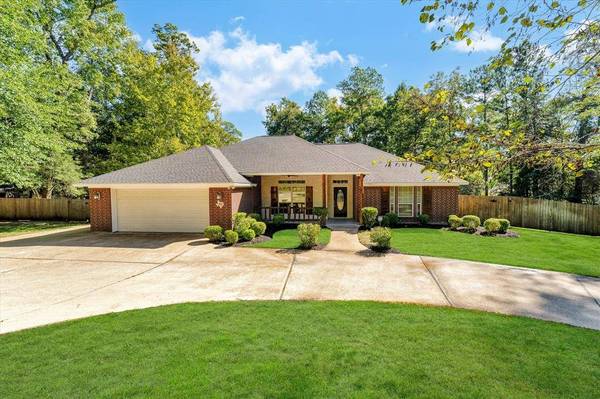 252 Broadmoor DR, Huntsville, TX 77340