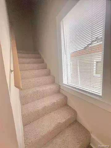 7396 MCKINLEY, Center Line, MI 48015