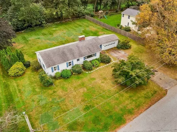 7 Robandy Rd, Andover, MA 01810