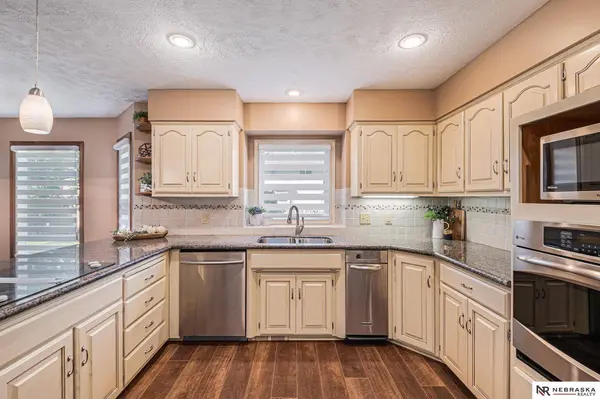 724 N 148th Street, Omaha, NE 68154