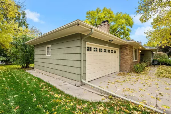 5029 W 56th ST, Edina, MN 55436