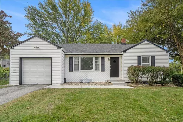 9805 E 59th TER, Raytown, MO 64133