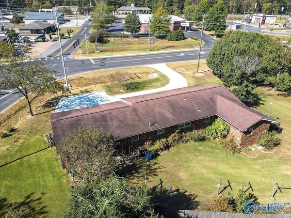 1204 North Main Street, Arab, AL 35016