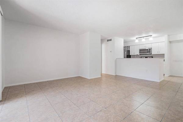 9481 HIGHLAND OAK DR #702, Tampa, FL 33647