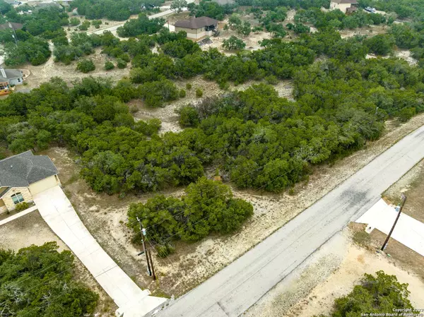 1274 Parton Rd, Canyon Lake, TX 78133