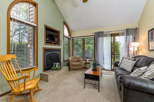 25 Creekwood Lane, Galena, IL 61036