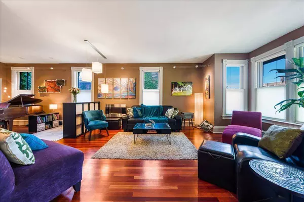 205 E Wabasha ST, Winona, MN 55987