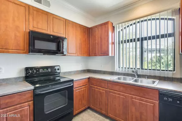 295 N RURAL Road #202, Chandler, AZ 85226