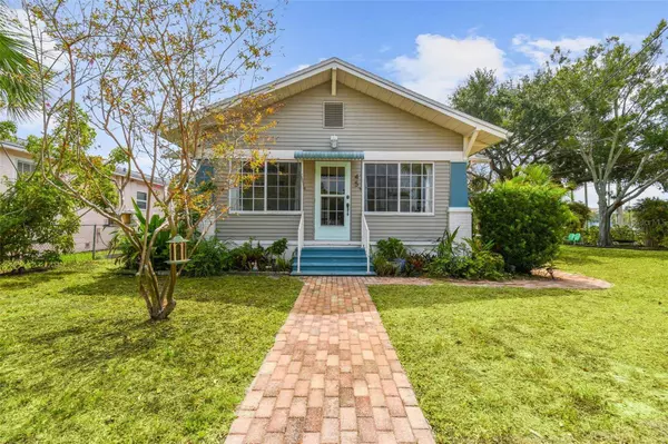 45 W OAKWOOD ST, Tarpon Springs, FL 34689