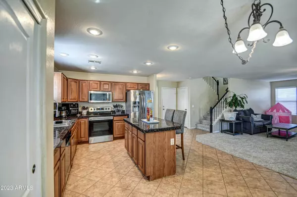 110 W GOLD DUST Way, San Tan Valley, AZ 85143