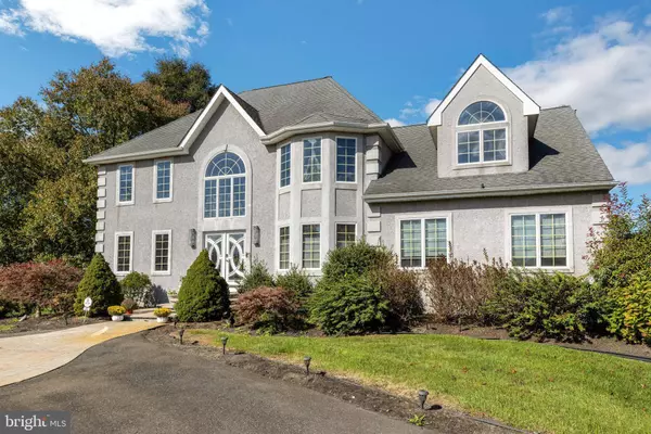 203 FOX CHASE DR, Southampton, NJ 08088