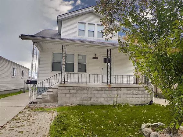 7396 MCKINLEY, Center Line, MI 48015