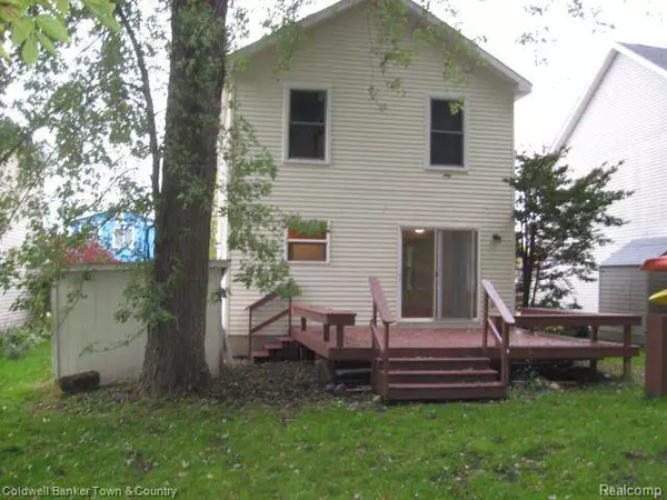 8872 LAGOON Drive, Brighton, MI 48116