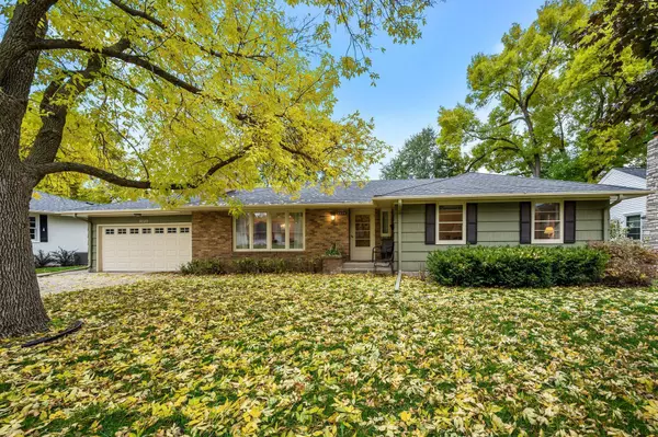 5029 W 56th ST, Edina, MN 55436