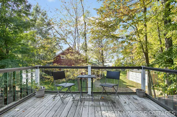 7128 116th Avenue, Fennville, MI 49408