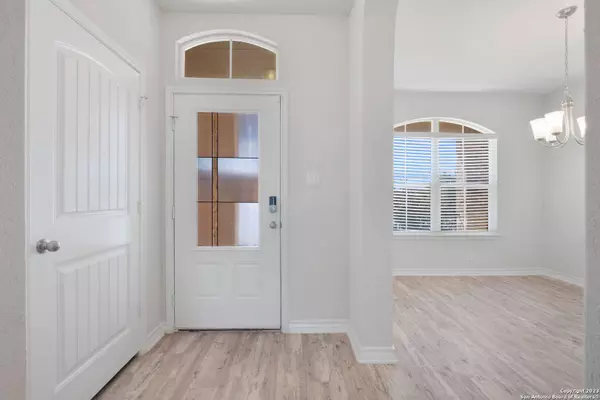 15327 MCKAYS LARK, San Antonio, TX 78253-6507