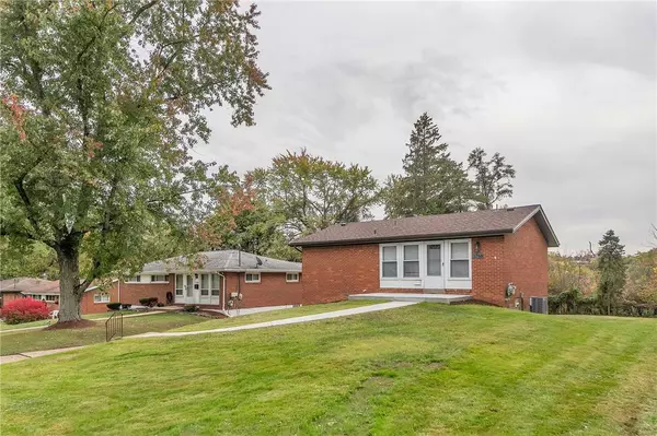 3758 Evergreen Dr, Monroeville, PA 15146