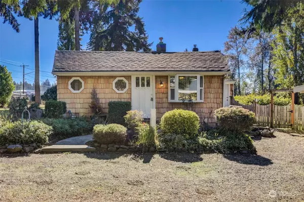 15518 110th AVE E, Puyallup, WA 98374