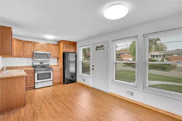 3758 Evergreen Dr, Monroeville, PA 15146