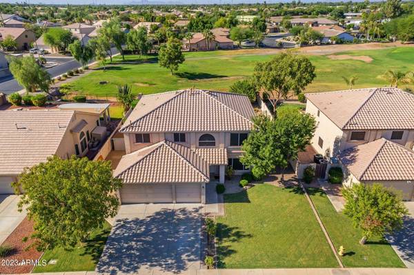 2610 E CATCLAW Street, Gilbert, AZ 85296