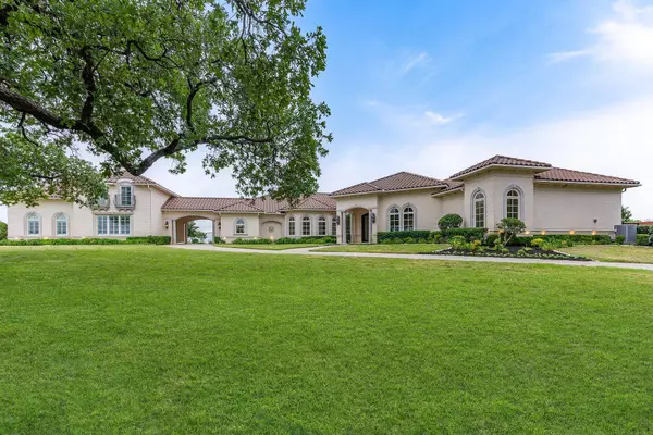 10285 A Zipper Road, Pilot Point, TX 76258