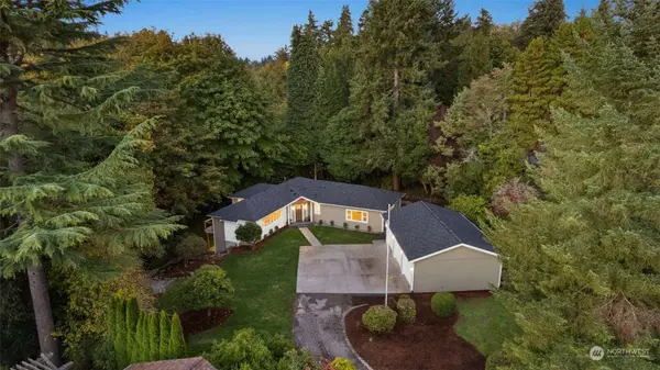 17601 12th PL SW, Normandy Park, WA 98166