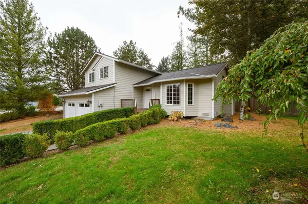 4020 Creek PL, Mount Vernon, WA 98273