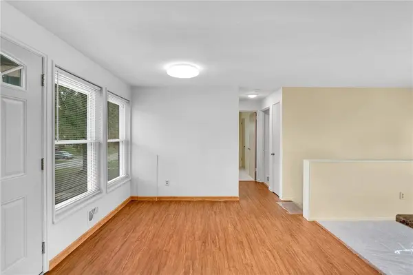 3758 Evergreen Dr, Monroeville, PA 15146