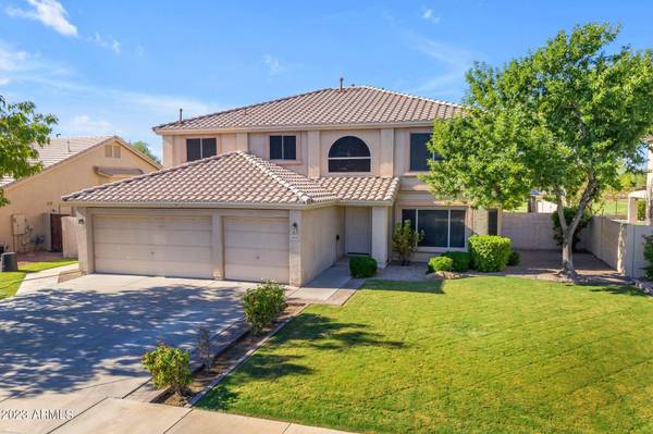 2610 E CATCLAW Street, Gilbert, AZ 85296