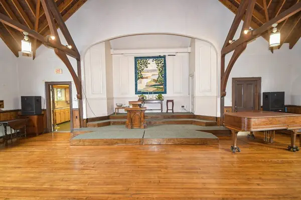 6 Locke St, Andover, MA 01810