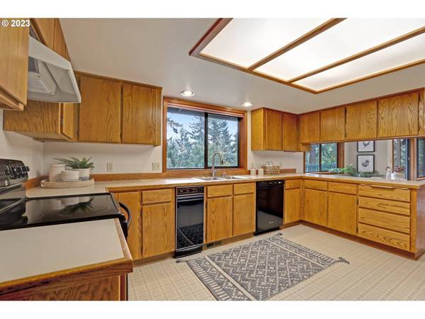19990 SE DEBORA DR, Damascus, OR 97089