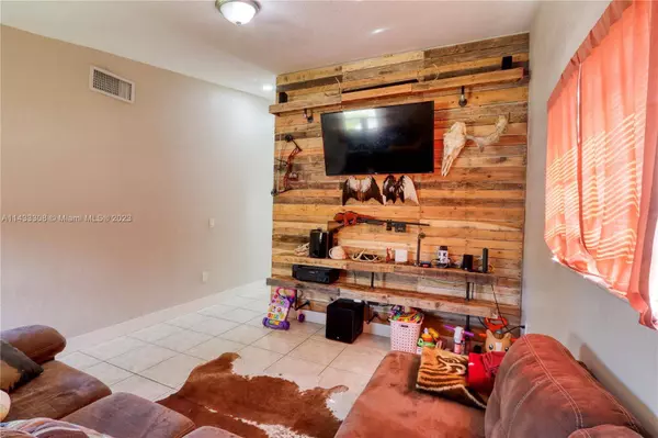 15959 SW 305th Ter, Homestead, FL 33033