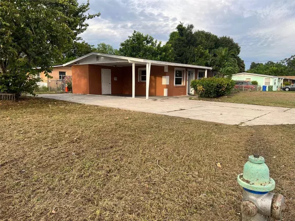 817 18TH ST E, Bradenton, FL 34208