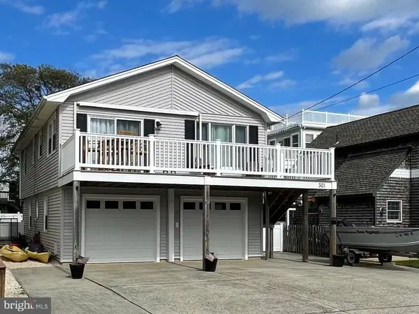 301 W 18TH ST, Ship Bottom, NJ 08008