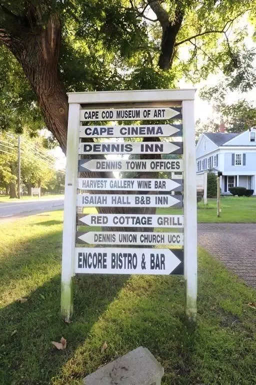 6 Old Hills Road, Dennis, MA 02638