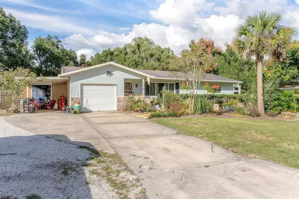 2227 TROPICAL TER, Deland, FL 32724