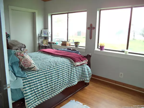 123 AT FM 1339 State Hwy 123, Seguin, TX 78155