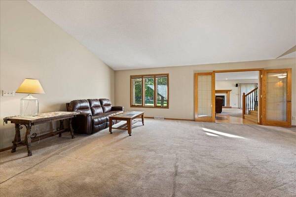 504 Amanda Ct, Holmen, WI 54636