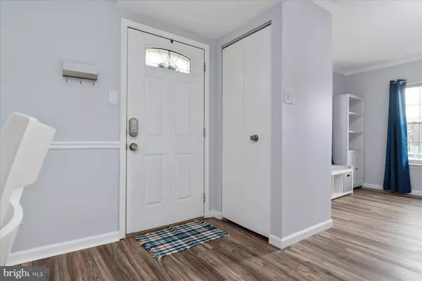 906 HINGHAM HARBOUR, Pasadena, MD 21122