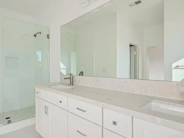 8531 Vista Azul Pl, Lemon Grove, CA 91945