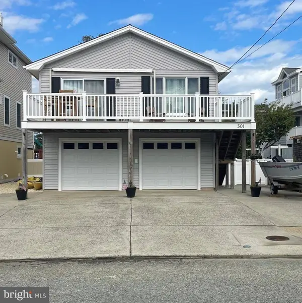 301 W 18TH ST, Ship Bottom, NJ 08008