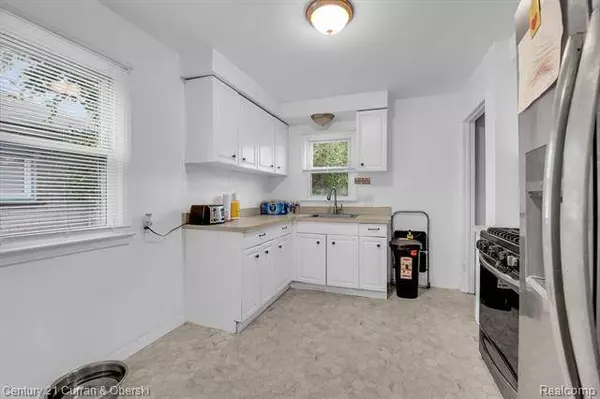 1690 WELLESLEY Street, Inkster, MI 48141