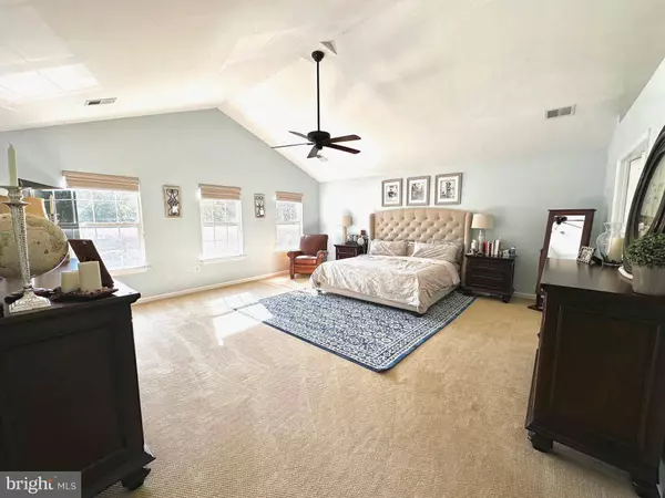 43700 RALEIGH PL, Ashburn, VA 20147