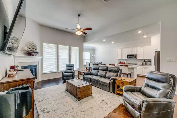 6337 Catalpa DR, Venus, TX 76084