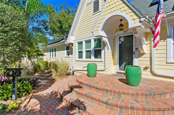 807 21ST AVE N, St Petersburg, FL 33704