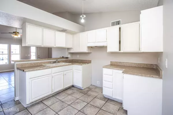 9021 W MULBERRY Drive, Phoenix, AZ 85037