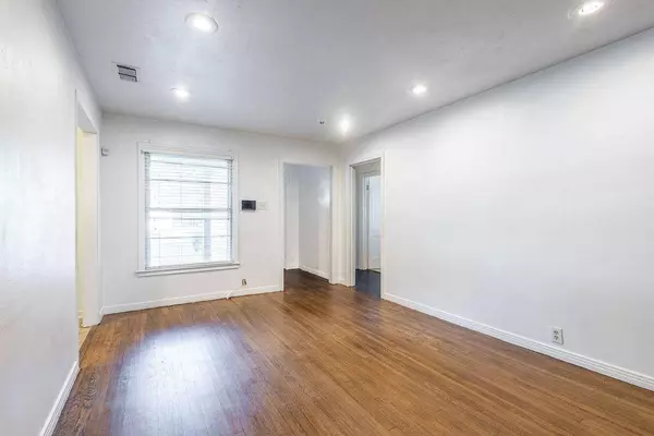 1602 N Binkley Street, Sherman, TX 75092