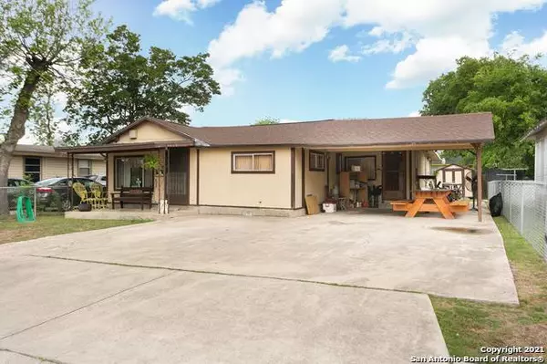 1459 Stonewall St, San Antonio, TX 78211