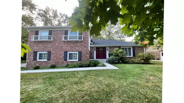 8830 Shagbark RD, Indianapolis, IN 46260